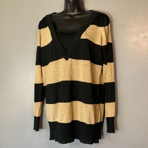 Art & Soul black and gold striped lightweight sweater